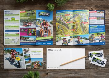 Postkarte, Aufkleber und Faltbroschüre für Mountain Gokart auf der Hochwurzen